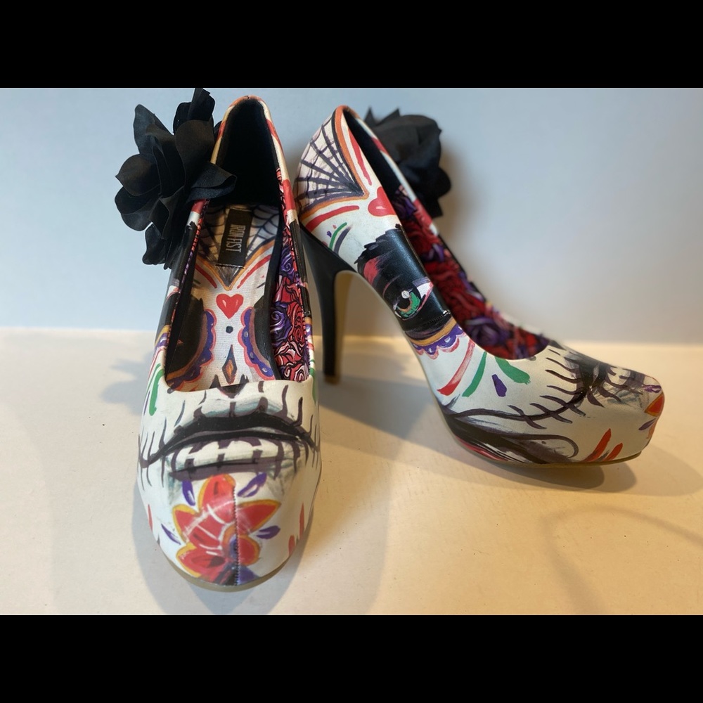 NWOT IRON FIST HEELS (fits like a 10)
